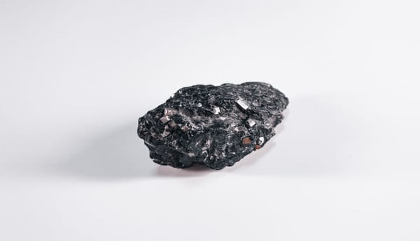 Mindful Consumption: Navigating Knowledge with Obsidian